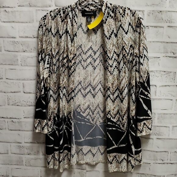 R/m richards top  - Picture 1 of 3